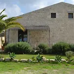 Antica Masseria Timparuci Gæstehus 4*