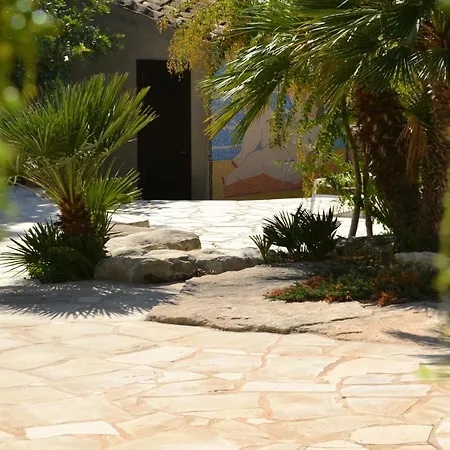 Antica Masseria Timparuci 4*